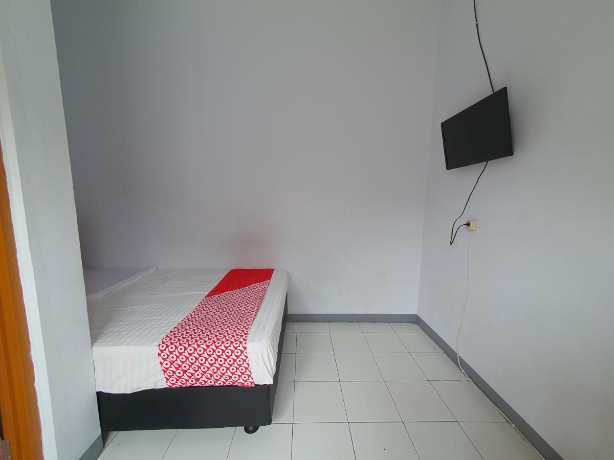 Hotel Oyo 569 Cigadung Syariah Bandung