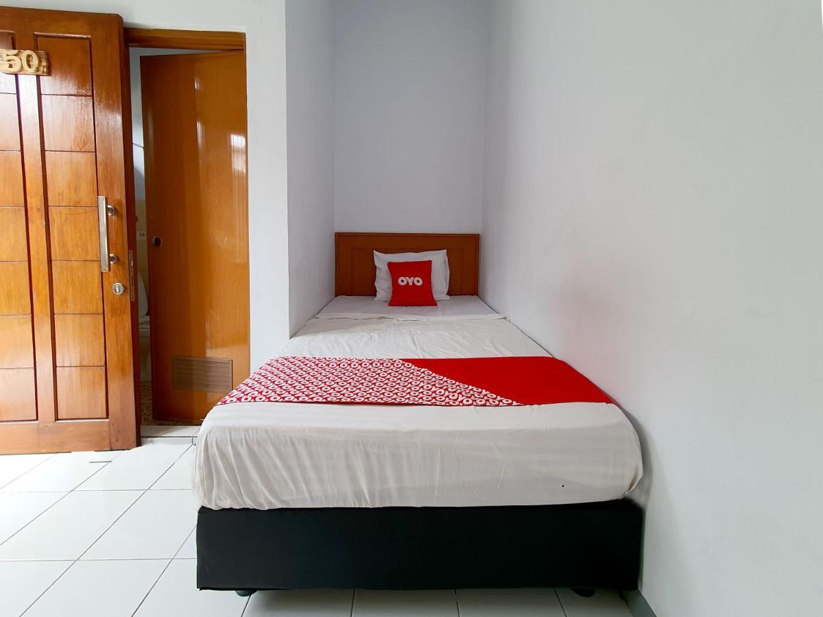 Oyo 569 Cigadung Syariah